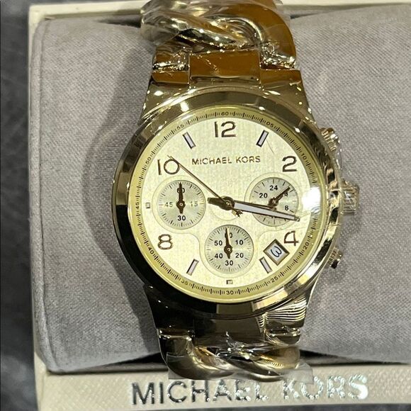 NIB Gold Runway Michael Kors Watch - Picture 5 of 8